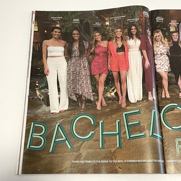 Entertainment Weekly April 19/26 2019 Avengers Black Widow Scarlett Johansson - Picture 9 of 16